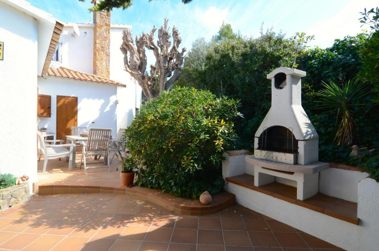 Villa Garbinell L' Escala Bagian luar foto